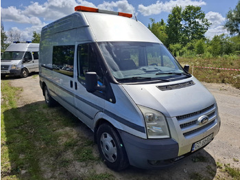Dodávka s dvojitou kabinou FORD Transit