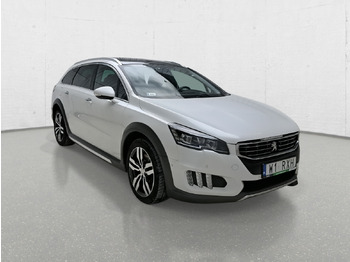 Osobní auto PEUGEOT