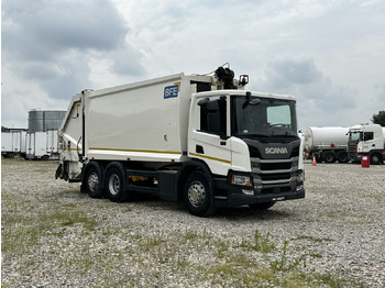 Vůz na odvoz odpadků SCANIA P