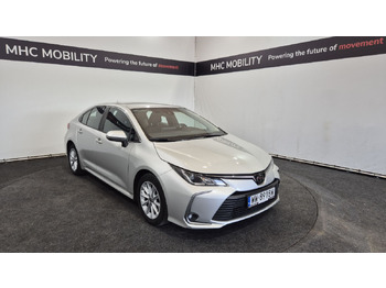 Sedan TOYOTA