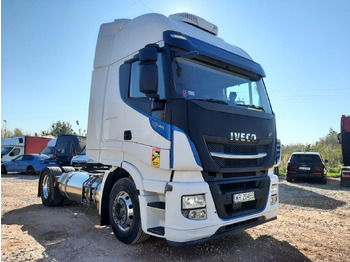 Tahač IVECO