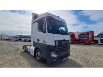 Tahač MERCEDES-BENZ Actros 1845