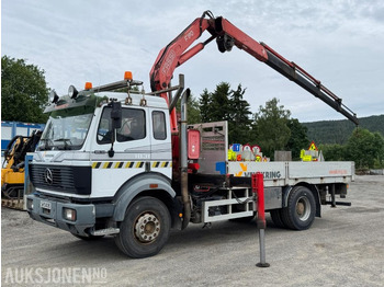 Auto s hydraulickou rukou MERCEDES-BENZ