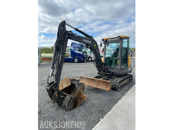 Rýpadlo VOLVO EC35D