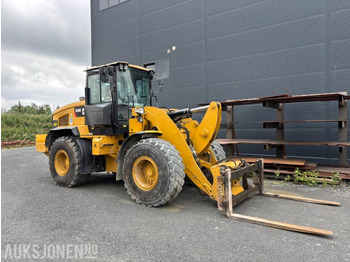 Kolový nakladač CATERPILLAR 938M