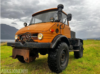 Nákladní auto UNIMOG