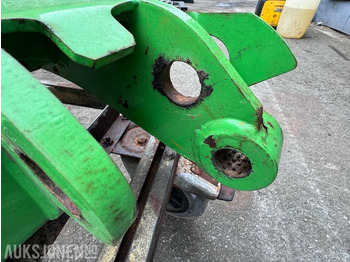 Zemědělská technika Lite brukt løftearm til Avant 630: obrázek 4 Zemědělská technika Lite brukt løftearm til Avant 630: obrázek 4