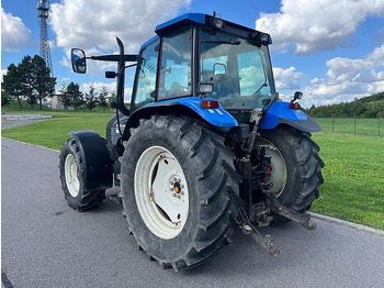 Traktor New Holland TS 115: obrázek 2