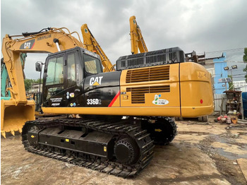 Pásové rýpadlo CATERPILLAR 336D2