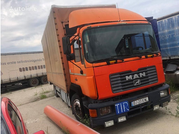 Plachtový nákladní auto MAN 19.342