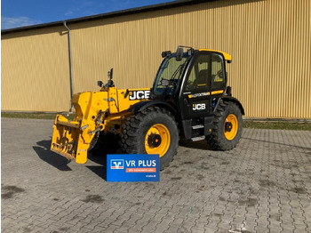 Teleskopický manipulátor JCB