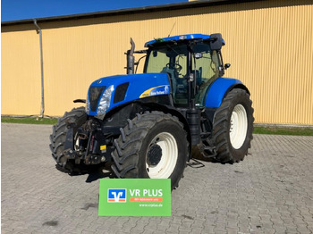 Traktor NEW HOLLAND T7000