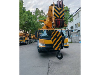 Autojeřáb XCMG XCT130