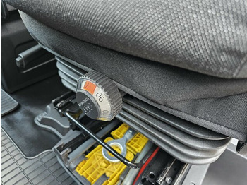 Furgon, Dodávka s dvojitou kabinou IVECO Daily 35S18HA8V DOKA Hi-Matic 12m³ 2xSchiebetür...: obrázek 4 Furgon, Dodávka s dvojitou kabinou IVECO Daily 35S18HA8V DOKA Hi-Matic 12m³ 2xSchiebetür...: obrázek 4