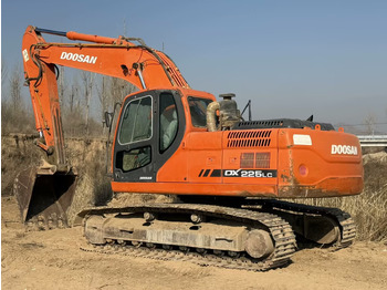 Pásové rýpadlo DOOSAN DX225LC