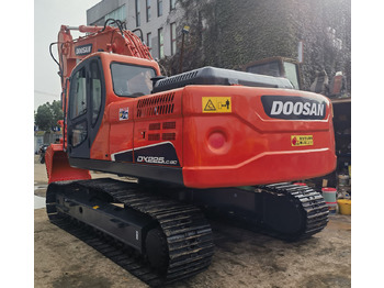 Pásové rýpadlo DOOSAN DX225LC