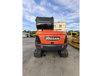 Doosan Dx60  Crawler Excavator leasing Doosan Dx60  Crawler Excavator: obrázek 2