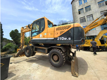 Kolesové rýpadlo Hyundai 210w-9 wheel excavator: obrázek 5