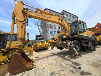 Kolesové rýpadlo Hyundai 210w-9 wheel excavator: obrázek 3