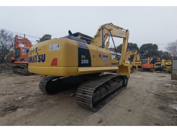 Pásové rýpadlo KOMATSU PC200-8