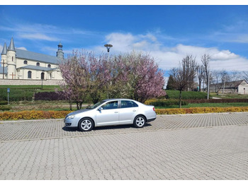 Sedan VOLKSWAGEN
