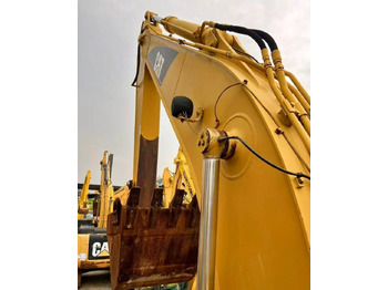 Pásové rýpadlo CAT 320 C: obrázek 5