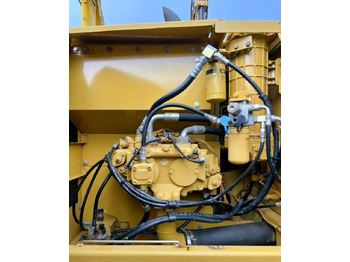 Pásové rýpadlo CAT 320 C: obrázek 3