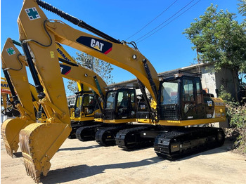 Pásové rýpadlo CATERPILLAR 320D