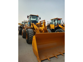 Kolový nakladač CATERPILLAR 966H