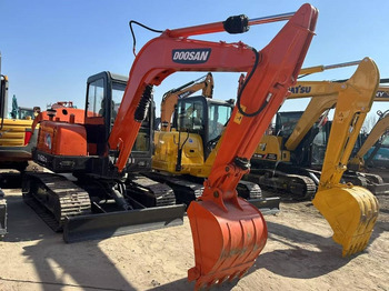 Mini rýpadlo DOOSAN DH55