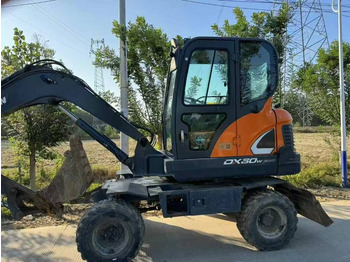 Pásové rýpadlo DOOSAN DX60