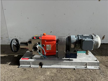 Potravinářský stroj