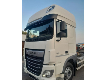Podvozek s kabinou DAF XF 106 450