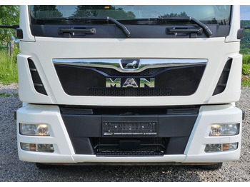 Skříňový nákladní auto MAN TGL 12.250/KONTENER/IZOTERMA/WINDA/2019R/EURO 6/PEŁEN SERWIS/SPROWADZONY/ZADBANY/JAK NOWY/ KSIĄŻKA SERWISOWA/E6/17 PALET: obrázek 5