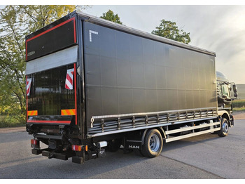 Plachtový nákladní auto MAN TGM 15.290 / FIRANKA / 2019R / SPROWADZONY/ 7500 ŁADOWNOŚĆ / 18 PALET / E6 / JAK NOWY / WINDA /: obrázek 4