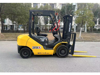 Dieselový vysokozdvižný vozík KOMATSU