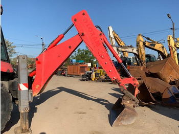 Rýpadlo-nakladač JCB 3 CX: obrázek 5