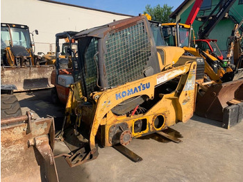 Smykový nakladač KOMATSU SK714