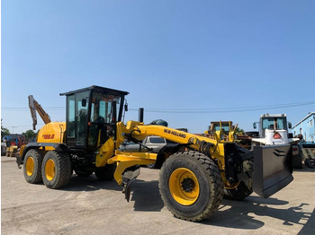 Grejdr NEW HOLLAND