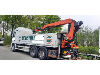 Nákladní automobil valníkový/ Plošinový, Auto s hydraulickou rukou Mercedes-Benz 2545 Actros Pritsche Kran Palfinger PK21001: obrázek 2