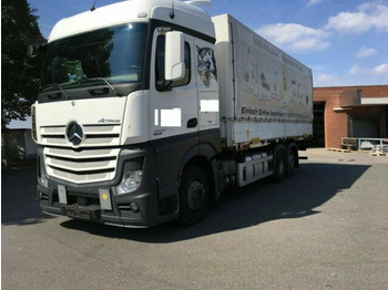Plachtový nákladní auto MERCEDES-BENZ
