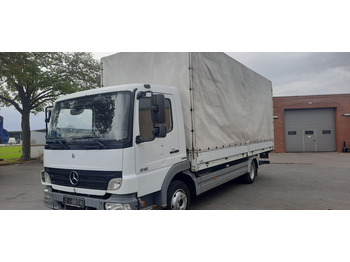 Plachtový nákladní auto MERCEDES-BENZ