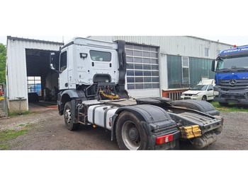 Tahač Mercedes-Benz 1840 HD 4x4 Arocs: obrázek 3