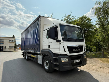 Plachtový nákladní auto MAN TGS