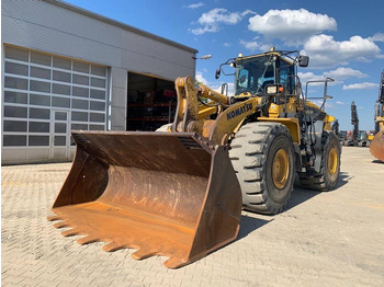 Kolový nakladač KOMATSU WA500-7