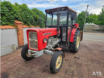 Traktor URSUS