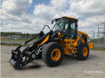 Kolový nakladač JCB 437