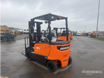 Elektrický vysokozdvižný vozík DOOSAN