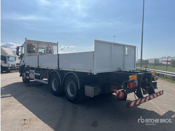 Nákladní automobil valníkový/ Plošinový IVECO Trakker