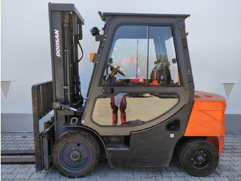 Dieselový vysokozdvižný vozík DOOSAN